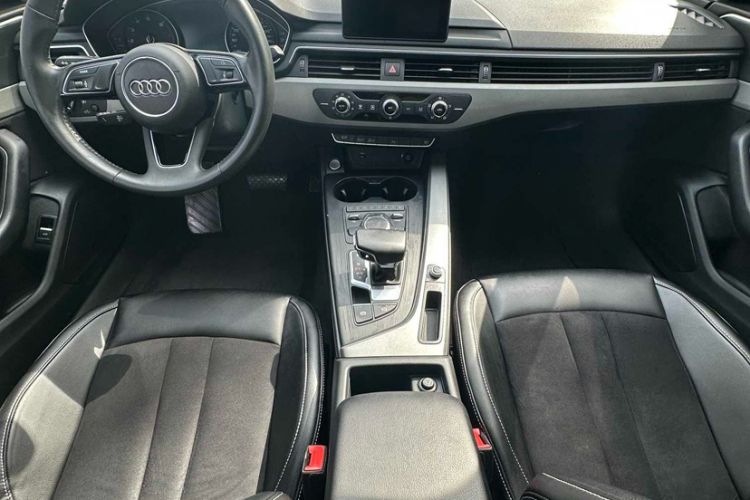 Used Audi A4L 2019 40 TFSI Ambition Version China V Interior 1