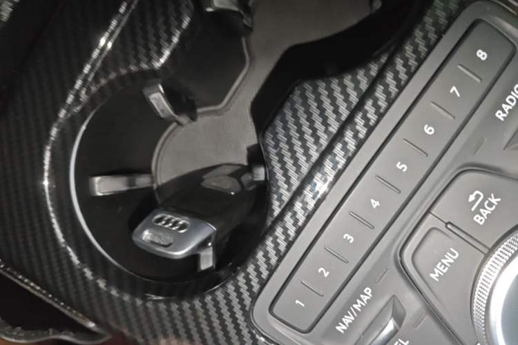 Used Audi A4L 2019 40 TFSI Fashion Edition China VI Emission Standard Interior 1
