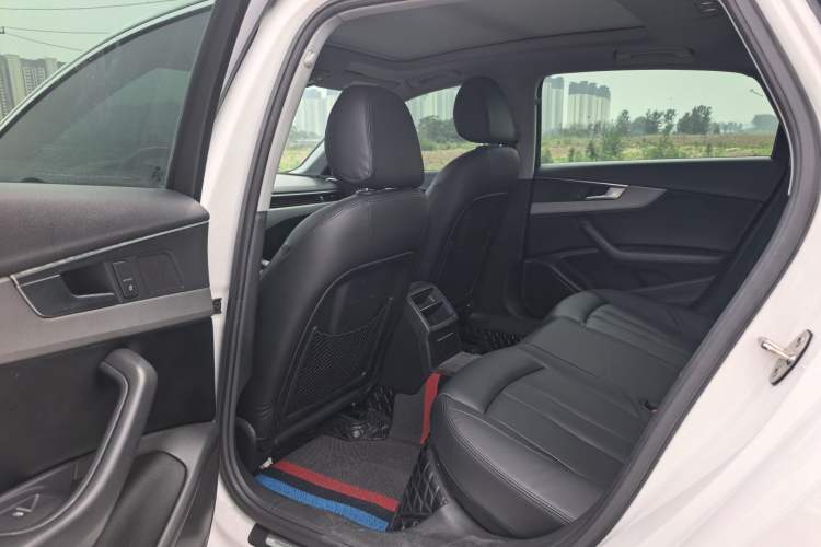 Used Audi A4L 2019 40 TFSI Ambition Version China V Interior 1