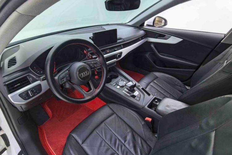 Used Audi A4L 2019 40 TFSI Fashion Version China V Interior 1