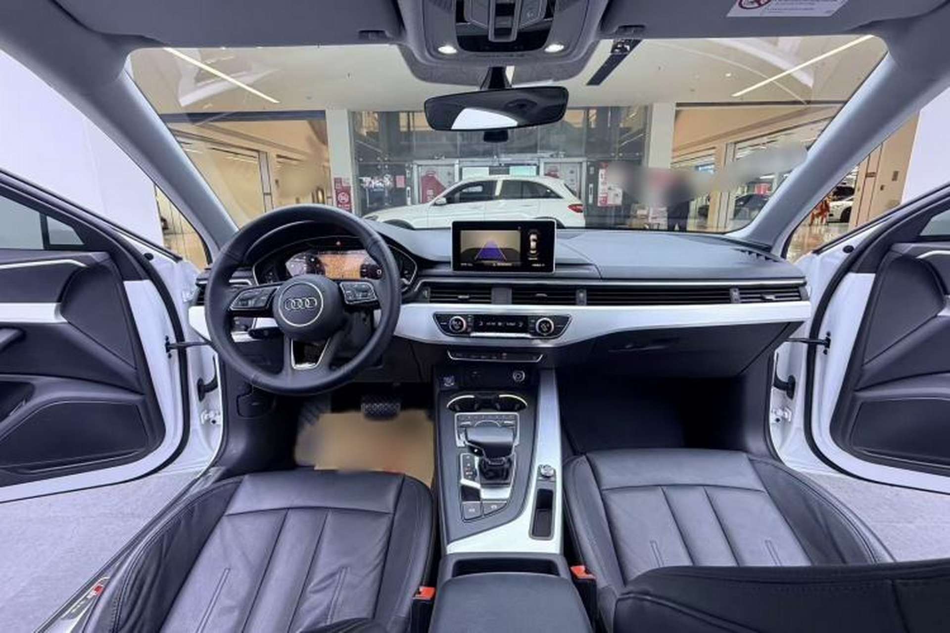 Used Audi A4L 2019 40 TFSI Fashion Edition China VI Emission Standard Interior 1