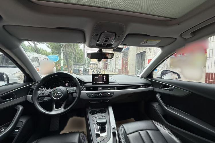 Used Audi A4L 2019 40 TFSI Ambition China VI Interior 1