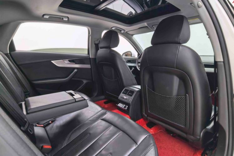 Used Audi A4L 2019 40 TFSI Fashion Version China V Interior 10