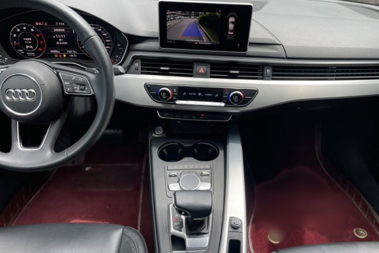 Used Audi A4L 2019 40 TFSI Fashion Edition China VI Emission Standard Interior 11