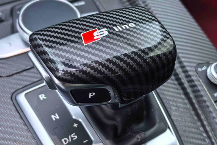Used Audi A4L 2019 40 TFSI Fashion Version China V Interior 11