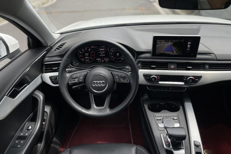 Used Audi A4L 2019 40 TFSI Fashion Edition China VI Emission Standard Interior 2