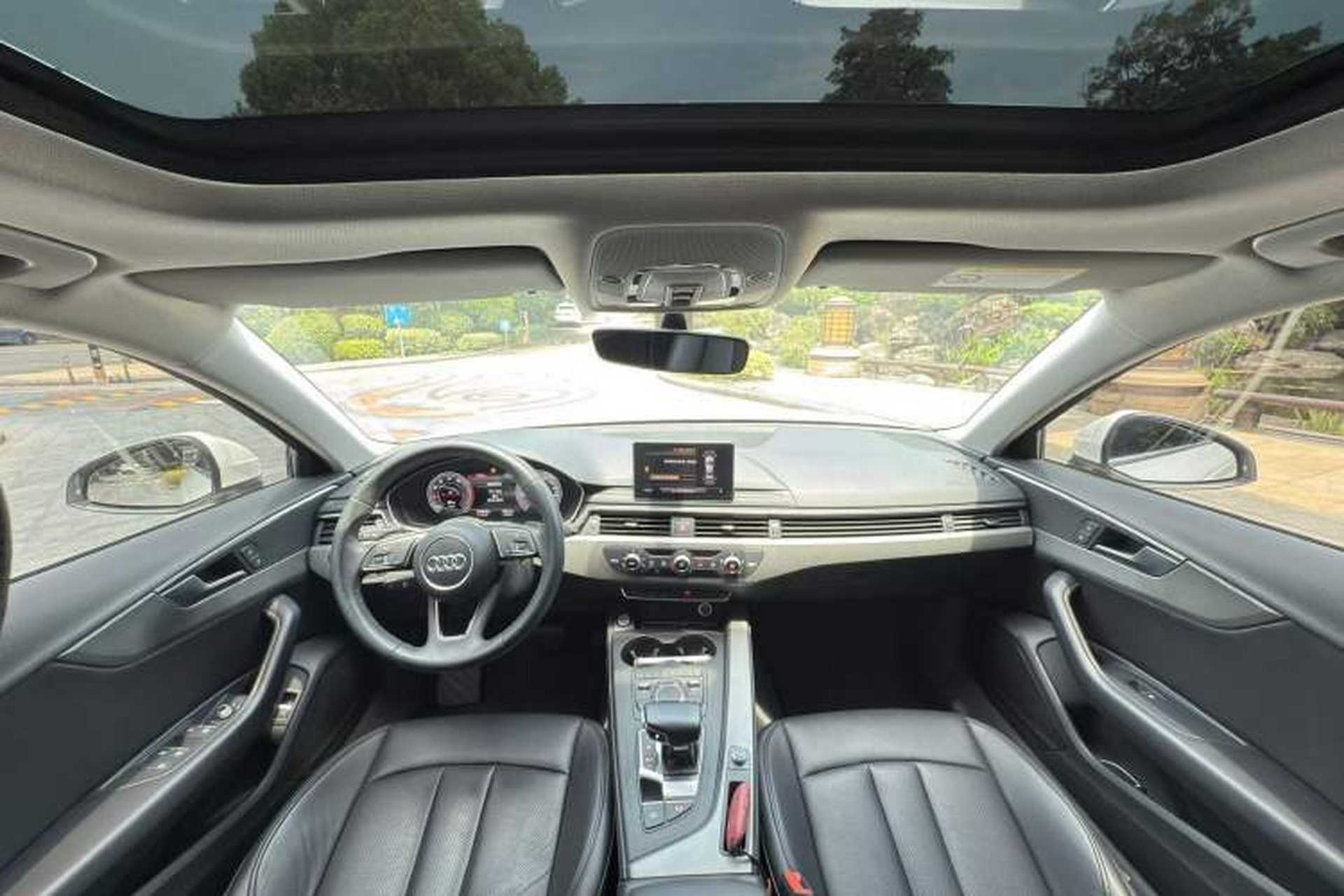 Used Audi A4L 2019 40 TFSI Ambition China VI Interior 2