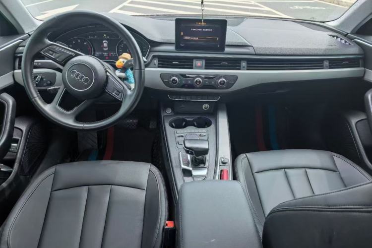 Used Audi A4L 2019 40 TFSI Ambition Version China V Interior 3