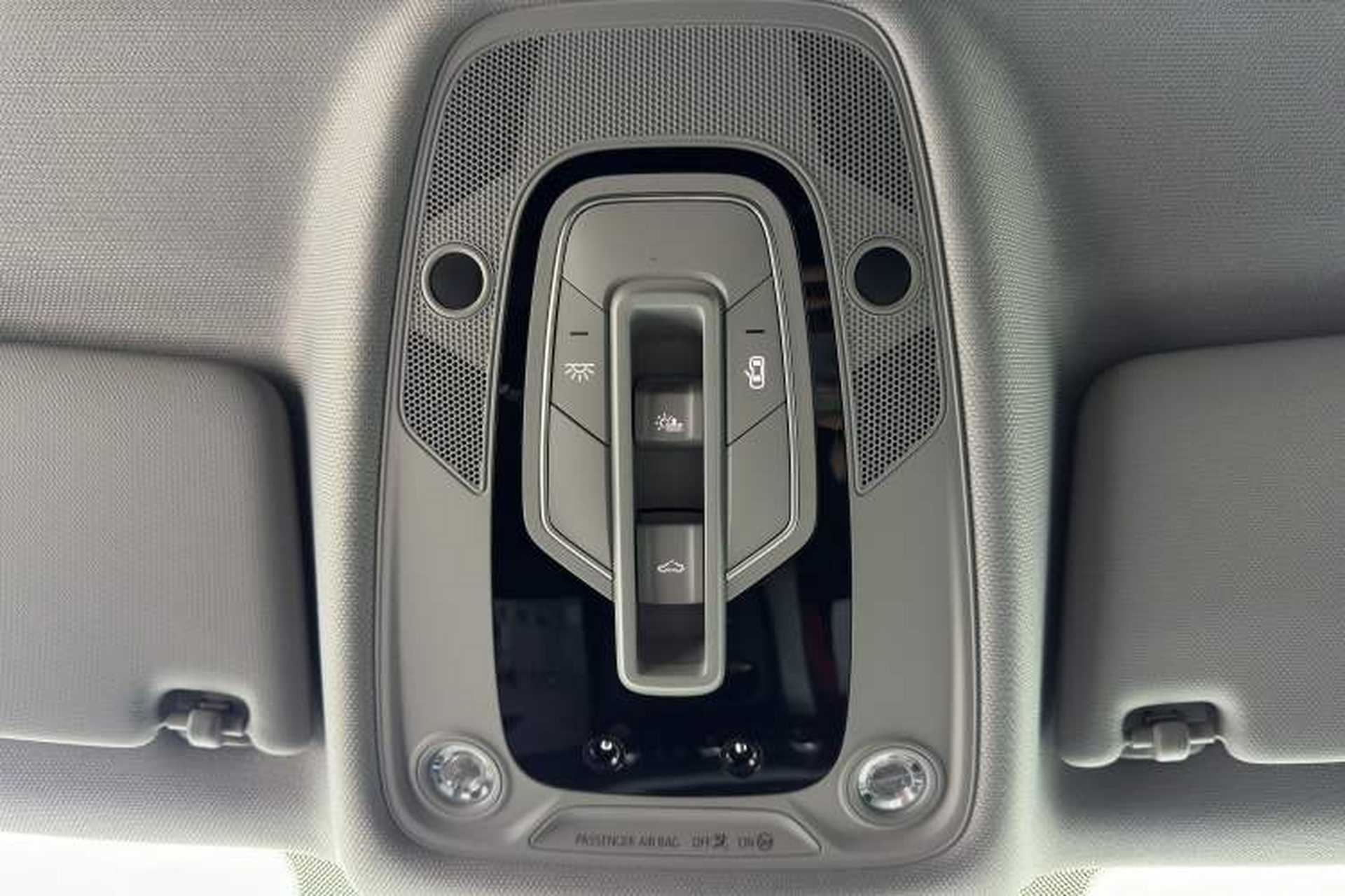 Used Audi A4L 2019 40 TFSI Ambition China VI Interior 4