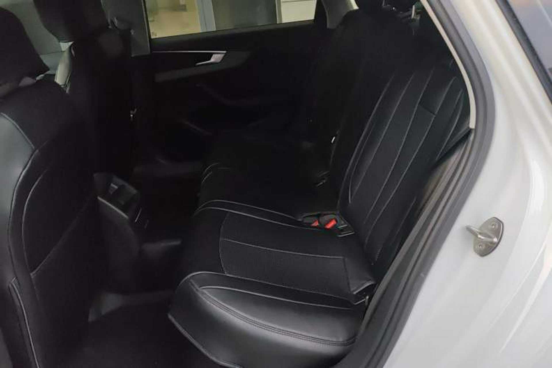 Used Audi A4L 2019 35 TFSI Ambition China VI Interior 4