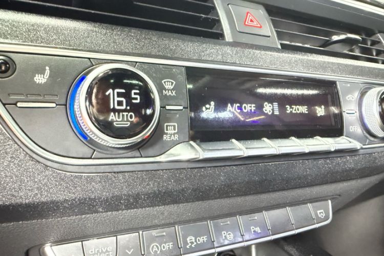 Used Audi A4L 2019 40 TFSI Fashion Version China V Interior 5