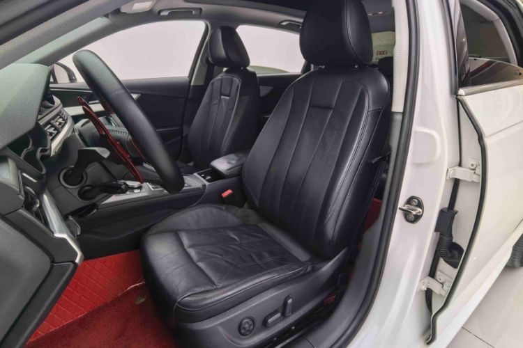 Used Audi A4L 2019 40 TFSI Fashion Version China V Interior 6
