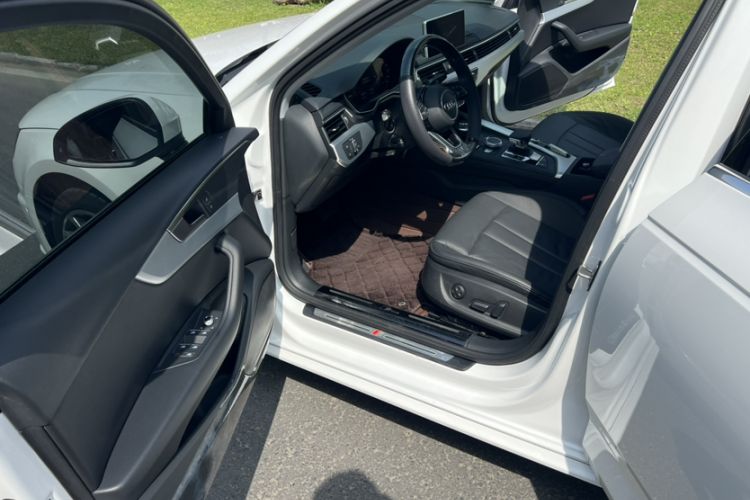 Used Audi A4L 2019 40 TFSI Fashion Edition China VI Emission Standard Interior 7