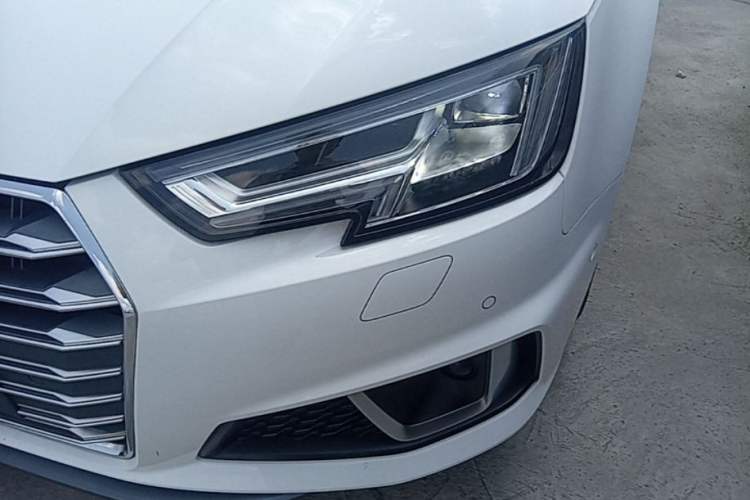 Used Audi A4L 2019 40 TFSI Fashion Version China V Left Front Headlight