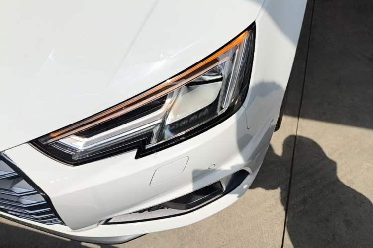 Used Audi A4L 2019 40 TFSI Fashion Edition China VI Emission Standard Left Front Headlight