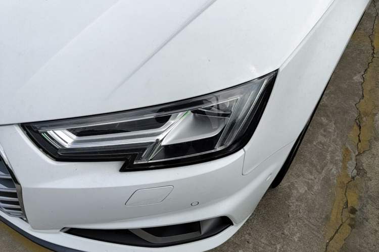 Used Audi A4L 2019 40 TFSI Fashion Version China V Left Front Headlight