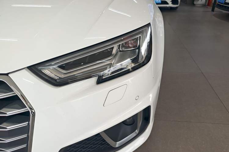 Used Audi A4L 2019 40 TFSI Fashion Edition China VI Emission Standard Left Front Headlight