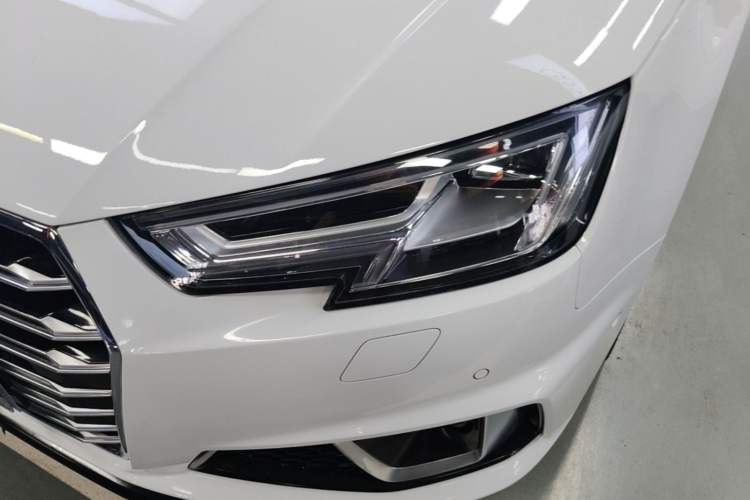 Used Audi A4L 2019 40 TFSI Fashion Edition China VI Emission Standard Left Front Headlight