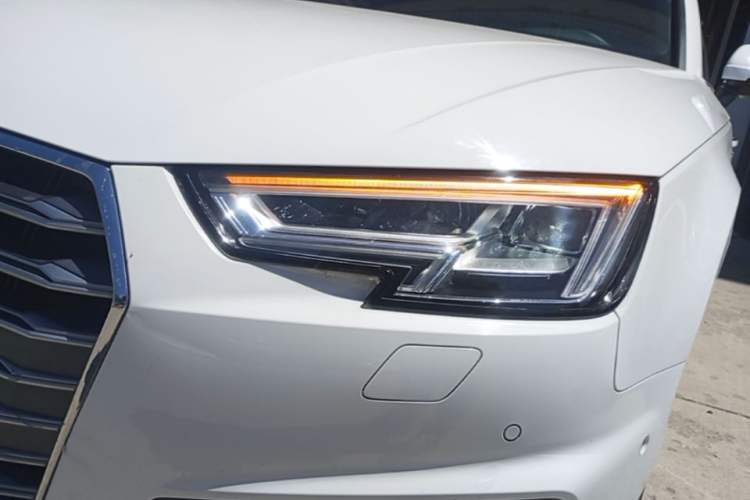 Used Audi A4L 2019 40 TFSI Fashion Edition China VI Emission Standard Left Front Headlight