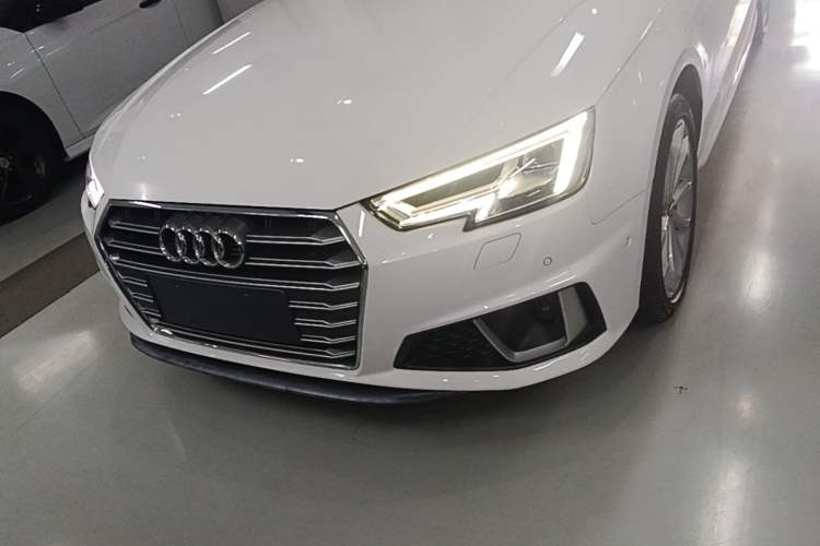 Used Audi A4L 2019 40 TFSI Fashion Edition China VI Emission Standard Left Front Headlight