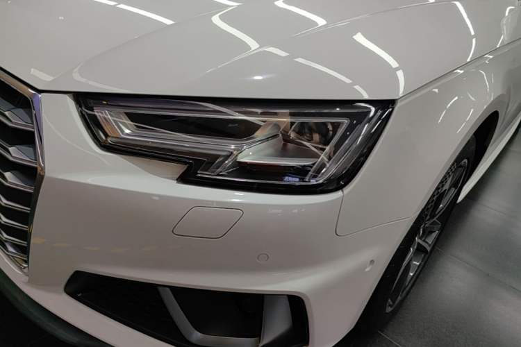 Used Audi A4L 2019 40 TFSI Fashion Edition China VI Emission Standard Left Front Headlight