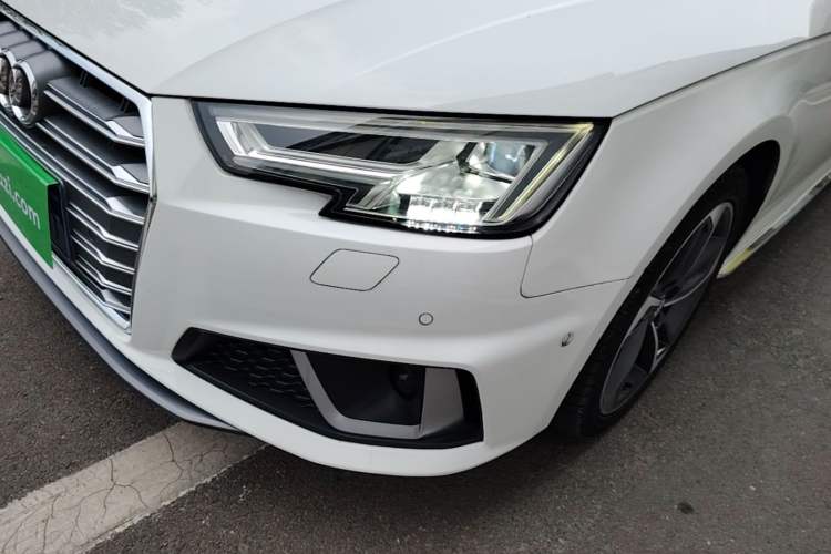 Used Audi A4L 2019 40 TFSI Sporty Version China VI Left Front Headlight