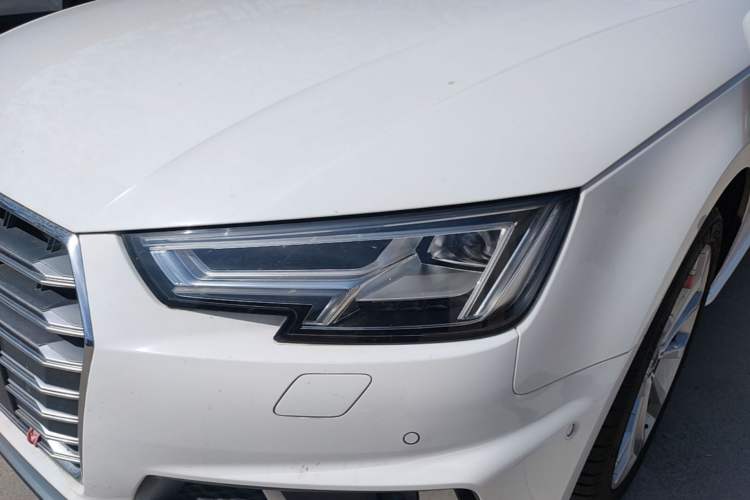 Used Audi A4L 2019 40 TFSI Fashion Edition China VI Emission Standard Left Front Headlight