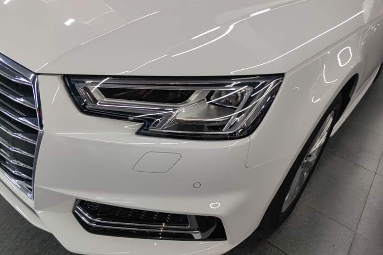 Used Audi A4L 2019 40 TFSI Ambition Version China V Left Front Headlight