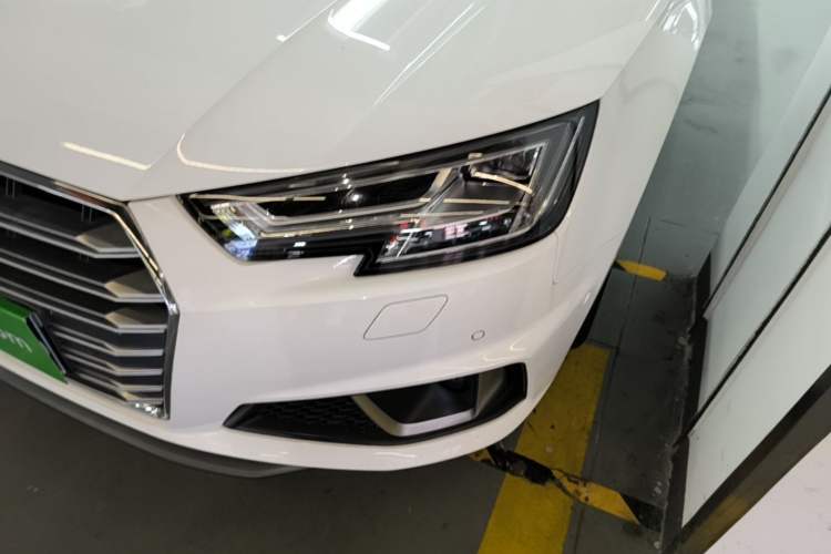 Used Audi A4L 2019 40 TFSI Fashion Version China V Left Front Headlight