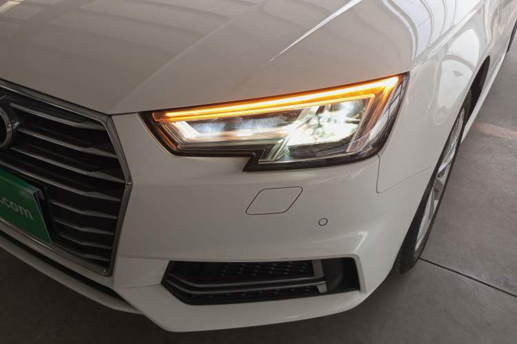 Used Audi A4L 2019 40 TFSI Ambition China VI Left Front Headlight