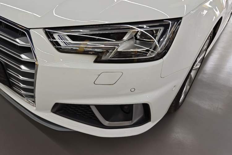 Used Audi A4L 2019 40 TFSI Fashion Version China V Left Front Headlight
