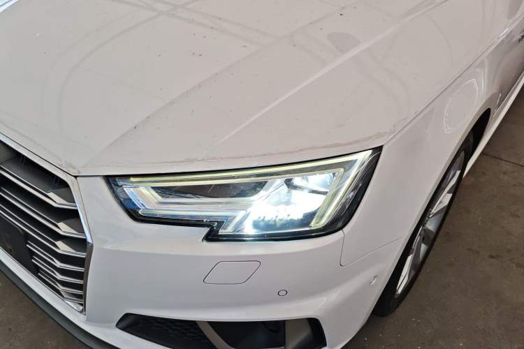 Used Audi A4L 2019 40 TFSI Fashion Version China V Left Front Headlight