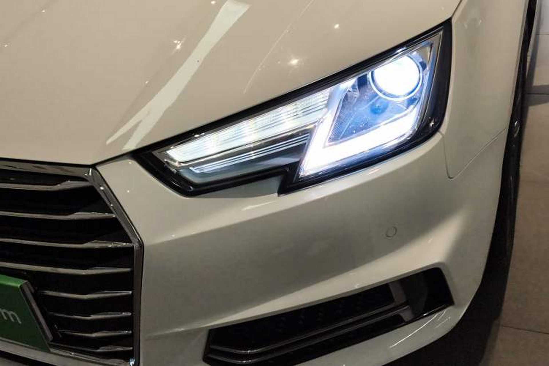 Used Audi A4L 2019 40 TFSI Ambition China VI Left Front Headlight