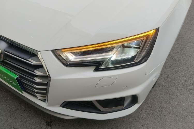 Used Audi A4L 2019 40 TFSI Fashion Version China V Left Front Headlight