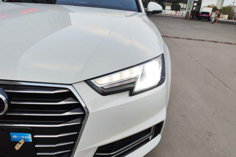 Used Audi A4L 2019 35 TFSI Ambition China VI Left Front Headlight