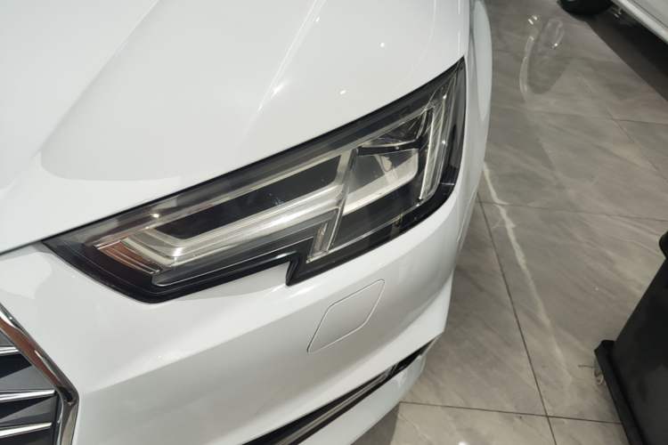 Used Audi A4L 2019 40 TFSI Ambition China VI Left Front Headlight