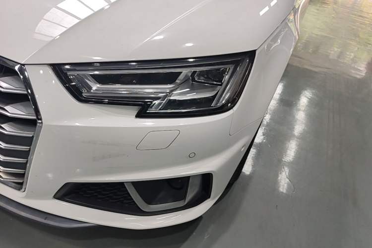 Used Audi A4L 2019 40 TFSI Fashion Edition China VI Emission Standard Left Front Headlight