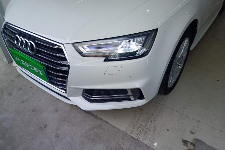 Used Audi A4L 2019 40 TFSI Ambition Version China V Left Front Headlight