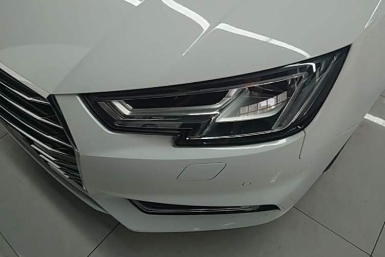 Used Audi A4L 2019 40 TFSI Ambition China VI Left Front Headlight