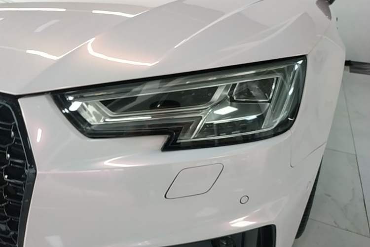 Used Audi A4L 2019 40 TFSI Fashion Edition China VI Emission Standard Left Front Headlight
