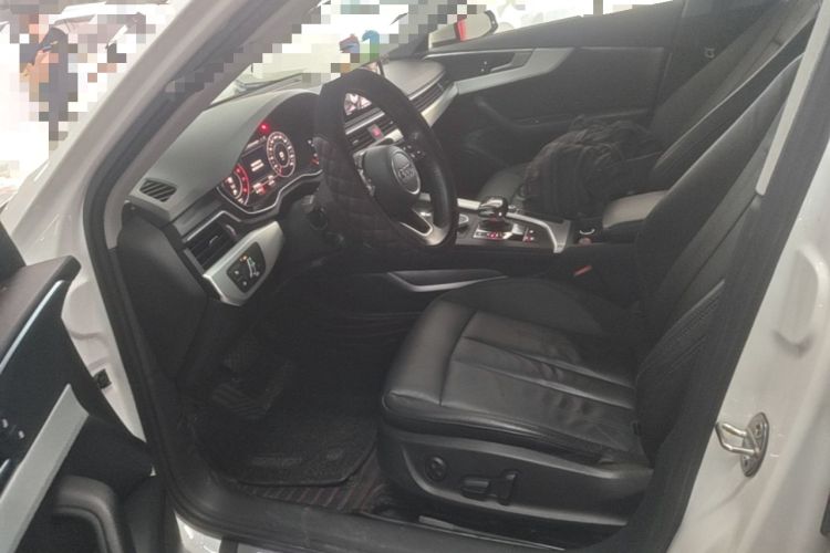 Used Audi A4L 2019 40 TFSI Fashion Edition China VI Emission Standard Left Front Seat