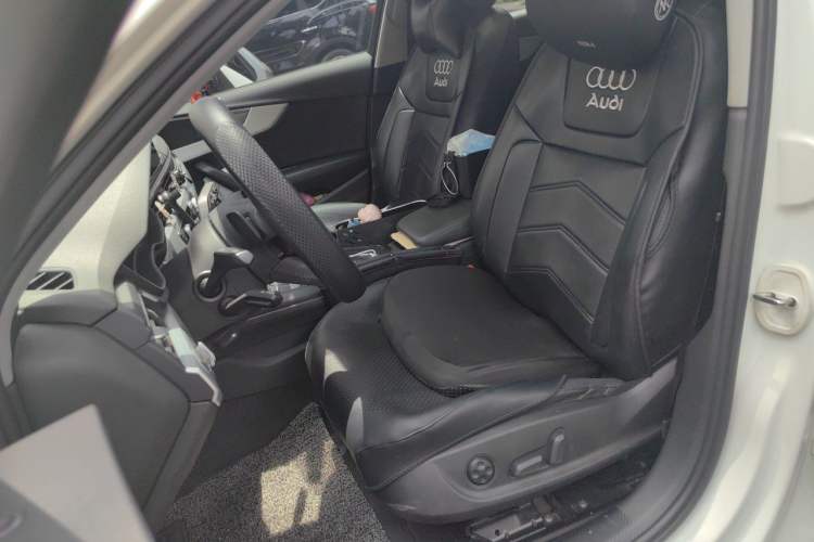 Used Audi A4L 2019 40 TFSI Fashion Version China V Left Front Seat