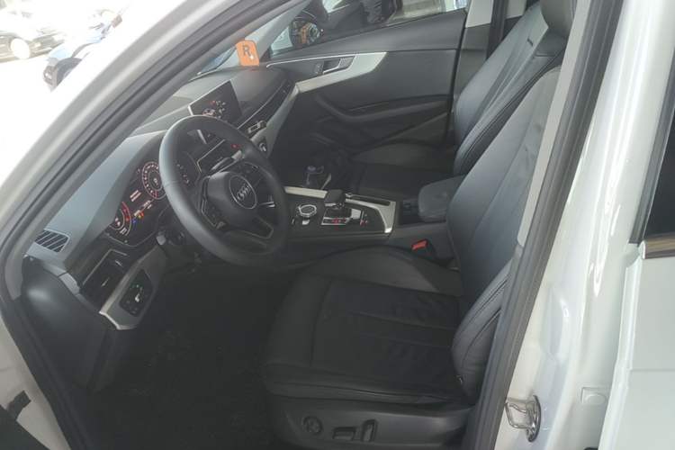 Used Audi A4L 2019 40 TFSI Fashion Version China V Left Front Seat