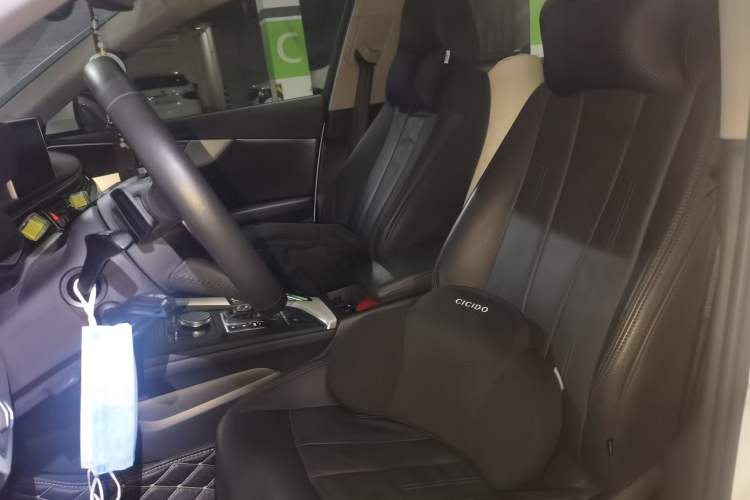 Used Audi A4L 2019 40 TFSI Fashion Edition China VI Emission Standard Left Front Seat