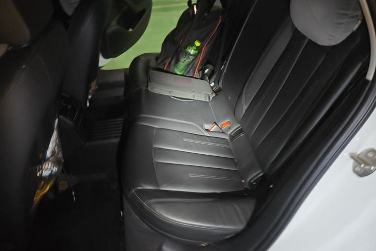Used Audi A4L 2019 40 TFSI Fashion Edition China VI Emission Standard Left Front Seat