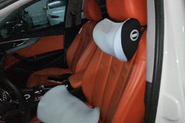 Used Audi A4L 2019 40 TFSI Ambition China VI Left Front Seat