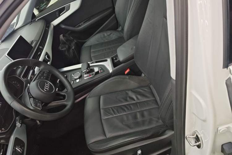 Used Audi A4L 2019 40 TFSI Fashion Version China V Left Front Seat