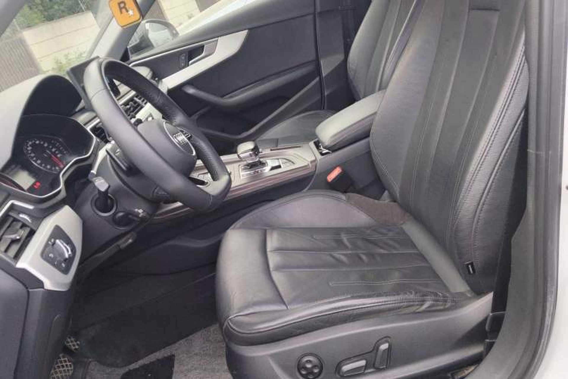 Used Audi A4L 2019 45 TFSI quattro Individual Sport Edition China VI Left Front Seat