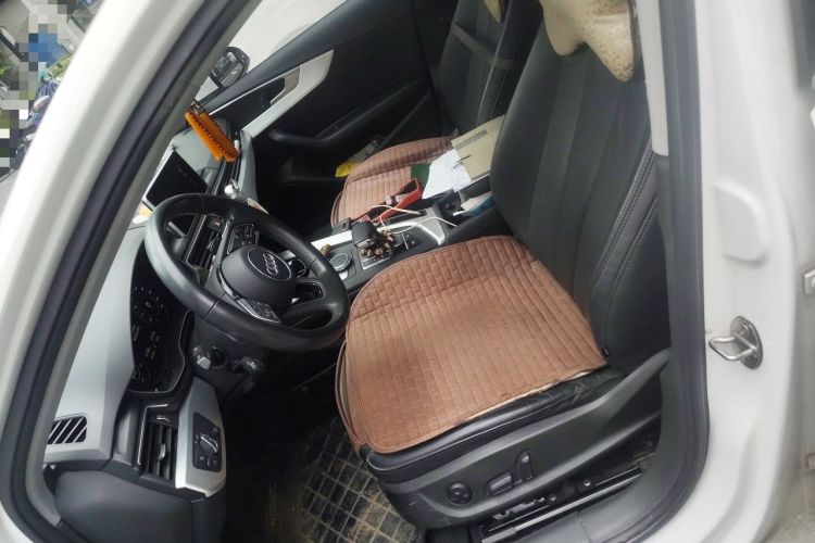 Used Audi A4L 2019 40 TFSI Fashion Edition China VI Emission Standard Left Front Seat