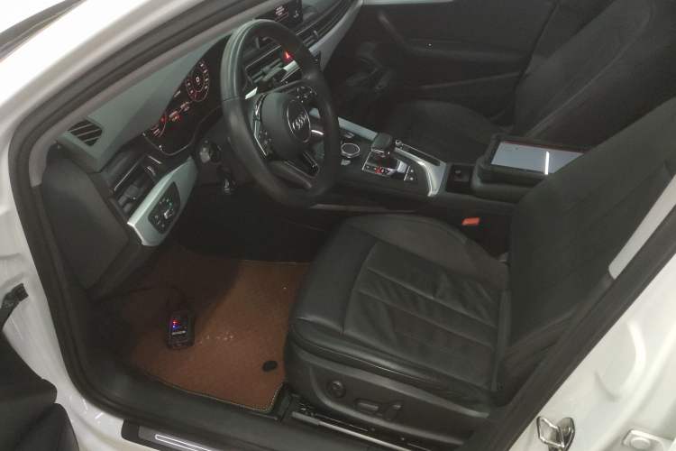 Used Audi A4L 2019 40 TFSI Fashion Version China V Left Front Seat
